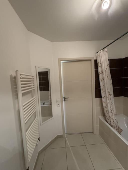 Appartement De Romain Annecy Luaran gambar